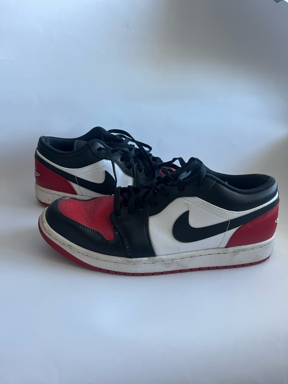 Nike Vintage 90's Men's Air Jordan 1 Low 'Bred Toe' in size 10.5